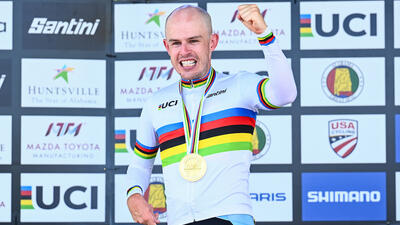 Picture by Olly Hassell/SWpix.com - 06/09/2026 - Cycling - 2026 UCI Para-cycling Road World Championships - Huntsville, Alabama, United States of America podium - Men T2 Road Race - Tim Celen (Belgium) wins the Gold Medal to become World Champion